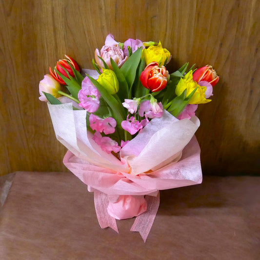 【3月限定】アレンジ_誕生花カジュアル花束S＜チューリップ＞